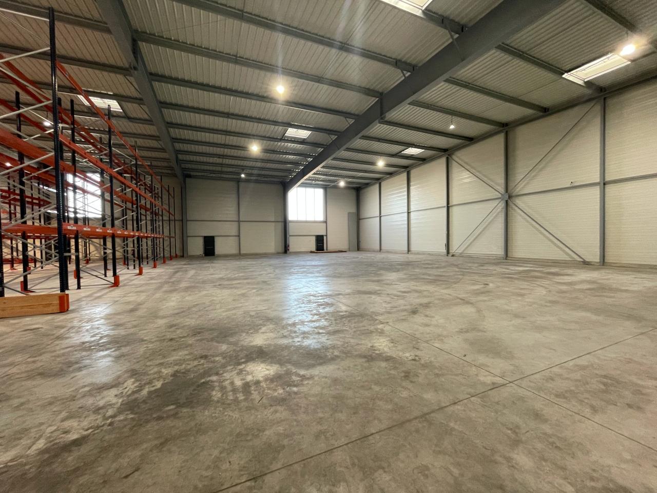 Local d'activité Noyal-Châtillon-sur-Seiche 3210m² Location local d'activité Noyal-Châtillon-sur-Seiche Ille-et-Vilaine OLACT2531637 12